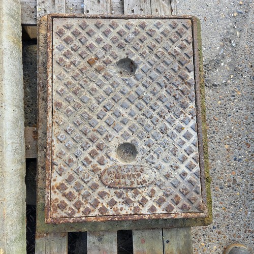 Cast iron manhole cover - cast,